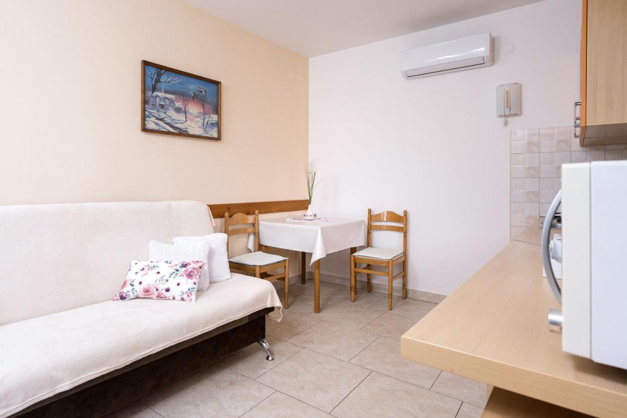 Apartments Zlata Stari Grad  Zewnętrze zdjęcie