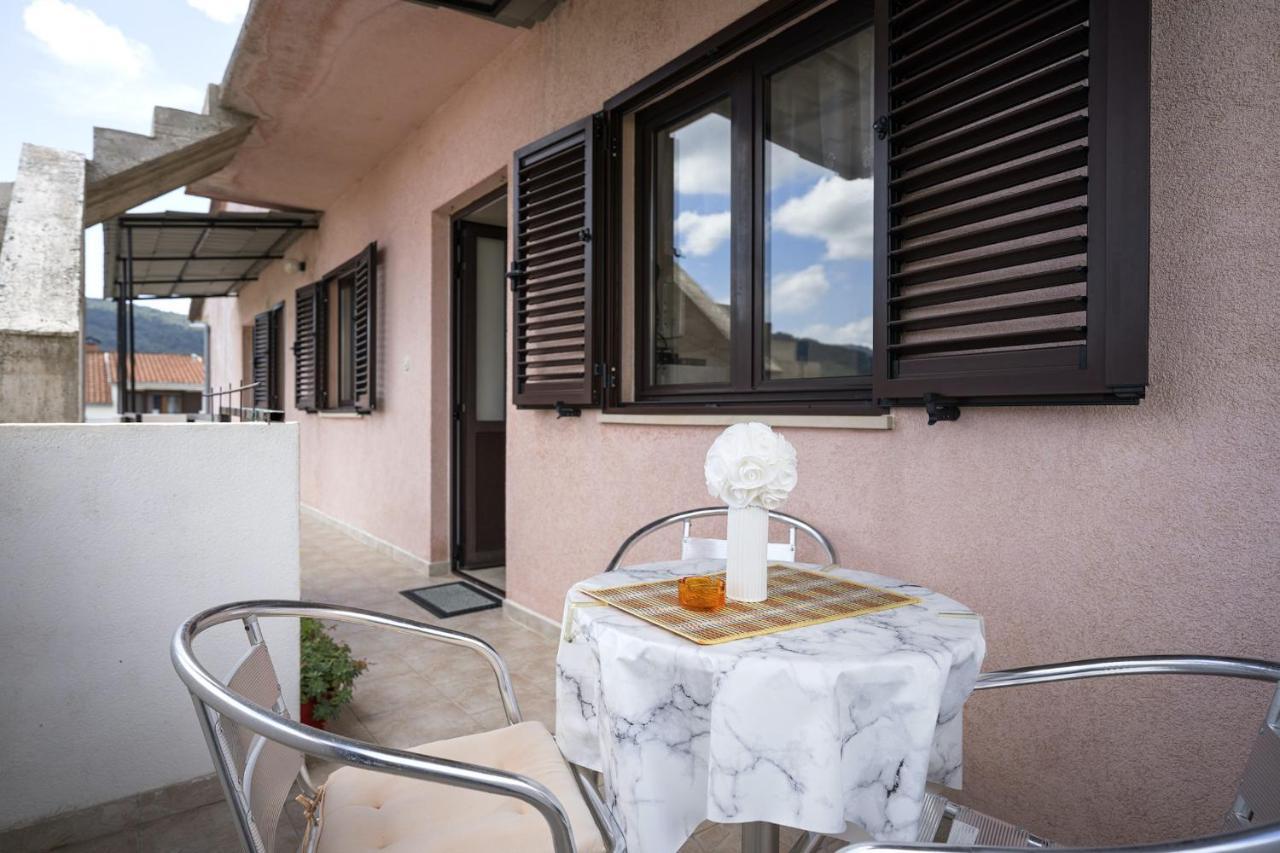 Apartments Zlata Stari Grad  Zewnętrze zdjęcie